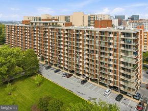 1300 Army Navy Drive 608, Arlington VA 22202
