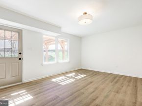 914 Longfield Road, Glenside PA 19038