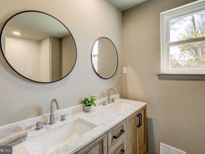 914 Longfield Road, Glenside PA 19038
