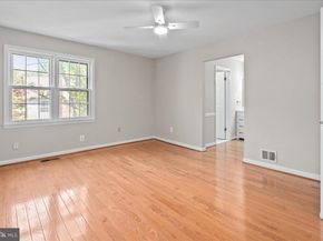 9606 Scotch Haven Drive, Vienna VA 22181