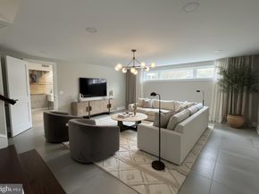 41 Dorset Drive, Broomall PA 19008
