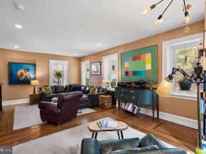 6521 Lincoln Drive, Philadelphia PA 19119