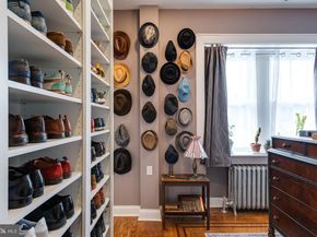 6521 Lincoln Drive, Philadelphia PA 19119