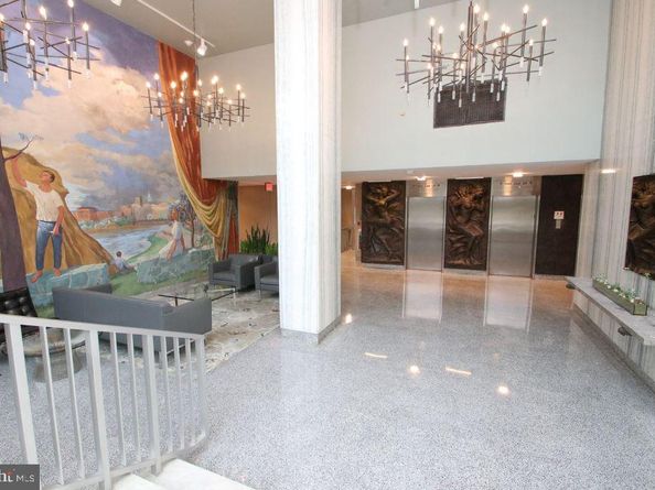 604 S Washington Square 2809, Philadelphia PA 19106