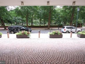 604 S Washington Square 2809, Philadelphia PA 19106
