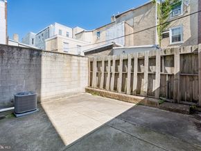 425 Watkins Street, Philadelphia PA 19148