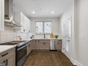 425 Watkins Street, Philadelphia PA 19148