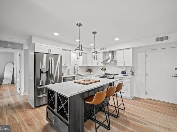 11302 Valley Forge Circle 1302, King Of Prussia PA 19406
