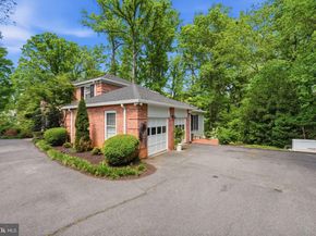 969 Spencer Road, Mclean VA 22102