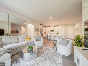 1669 Bandit Loop 406A, Reston VA 20190
