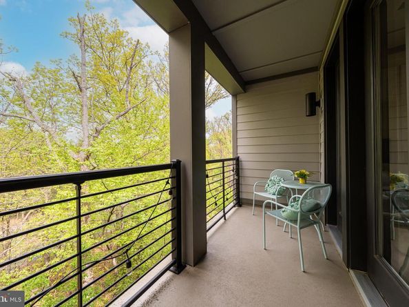 1669 Bandit Loop 406A, Reston VA 20190