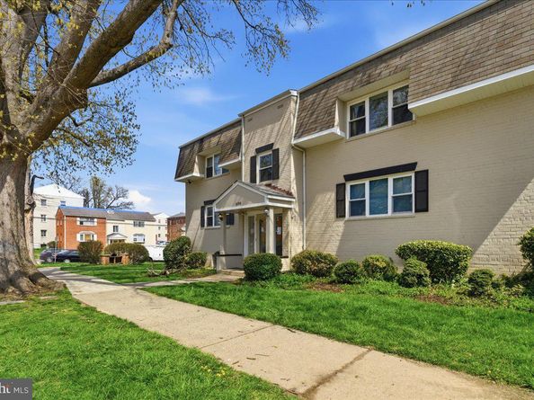 6198 Greenwood Drive 101, Falls Church VA 22044