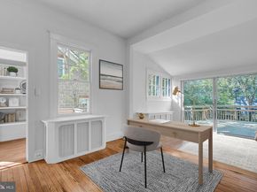 422 N Edgewood Street, Arlington VA 22201