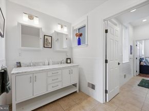 752 S 15TH Street, Philadelphia PA 19146