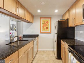241 S 6TH Street 311A, Philadelphia PA 19106