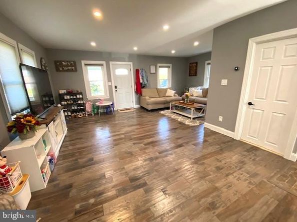 241 Summer Avenue, Horsham PA 19044