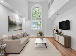 300 N 3rd Street 102, Philadelphia PA 19106