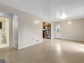 488 N Owen Street, Alexandria VA 22304