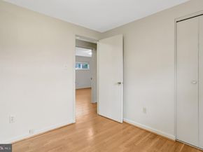 488 N Owen Street, Alexandria VA 22304