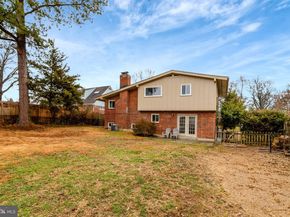 488 N Owen Street, Alexandria VA 22304