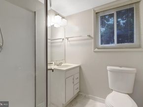 488 N Owen Street, Alexandria VA 22304