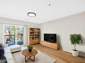 3313 Wyndham Circle 3210, Alexandria VA 22302