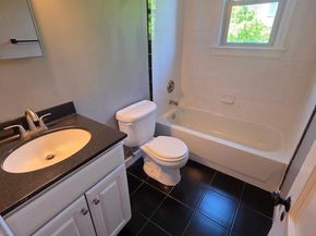 4405 1st Place NE 32, Washington DC 20011