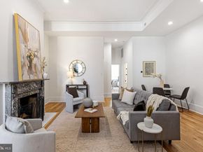306 S 10TH Street B, Philadelphia PA 19107