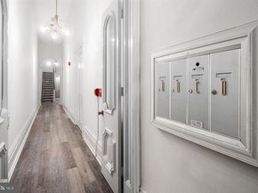 306 S 10TH Street B, Philadelphia PA 19107