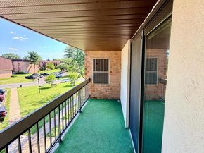 67203 Delaire Landing Road 203, Philadelphia PA 19114