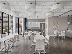 2101 Market Street 2805, Philadelphia PA 19103