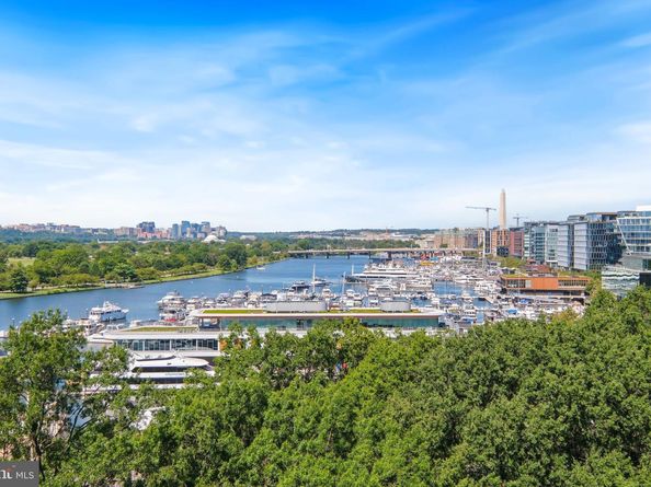 1317 4TH Street SW, Washington DC 20024