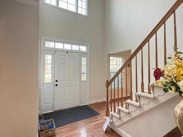 1742 Valley Avenue, Mclean VA 22101