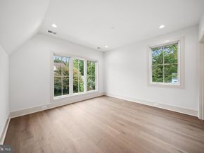 2133 N Oakland Street, Arlington VA 22207