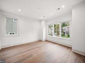 2133 N Oakland Street, Arlington VA 22207