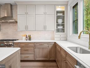 2133 N Oakland Street, Arlington VA 22207