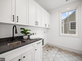 2133 N Oakland Street, Arlington VA 22207