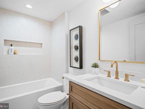 2133 N Oakland Street, Arlington VA 22207