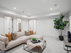 2133 N Oakland Street, Arlington VA 22207