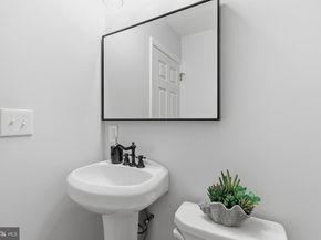 9701 Northeast Avenue, Philadelphia PA 19115