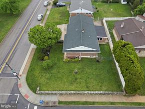 9701 Northeast Avenue, Philadelphia PA 19115