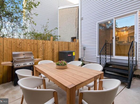 1302 N Marshall Street, Philadelphia PA 19122