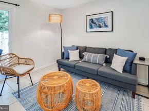 428 Reneau Way, Herndon VA 20170