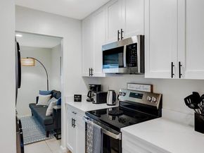 428 Reneau Way, Herndon VA 20170