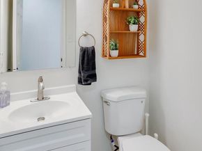 428 Reneau Way, Herndon VA 20170