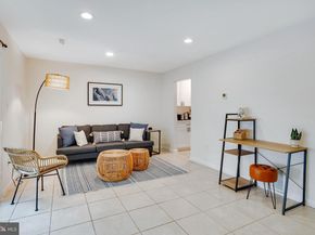 428 Reneau Way, Herndon VA 20170