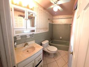 2109 S Lowell Street, Arlington VA 22204