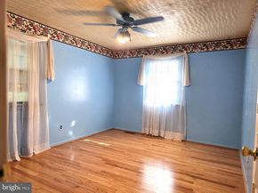 2109 S Lowell Street, Arlington VA 22204