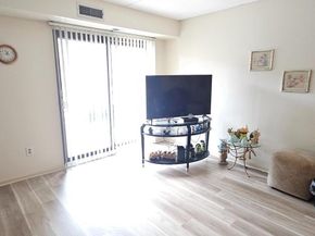 1101 Delaire Landing Road 101, Philadelphia PA 19114