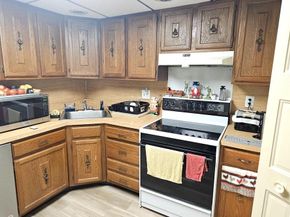 1101 Delaire Landing Road 101, Philadelphia PA 19114